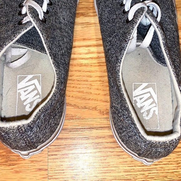 Grey vans - Picture 6 of 6
